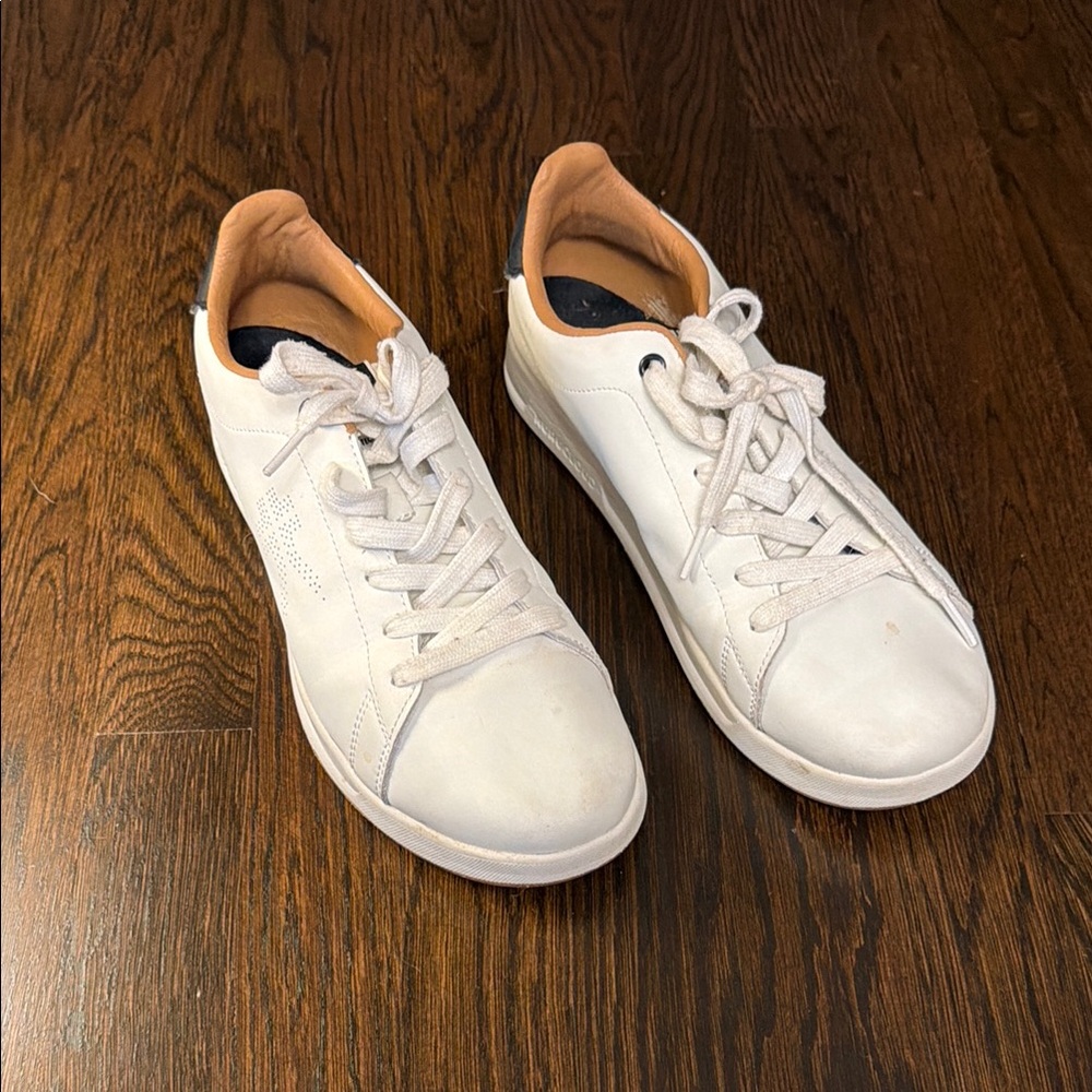 KURU Men's White Leather Lace-Up Sneakers